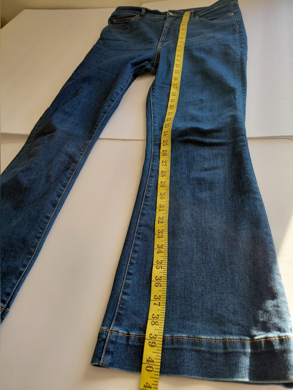 VERONICA BEARD JEANS- Women's 31 Bright Blue Carson Ankle Flare High-Rise . - Picture 7 of 13